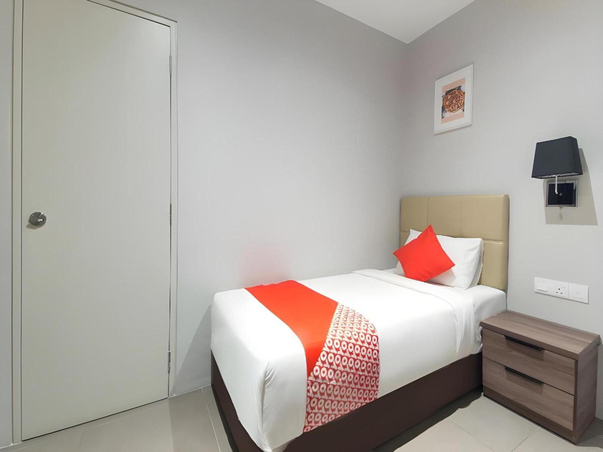 Yootel Boutique Hotel Каджанг Екстер'єр фото