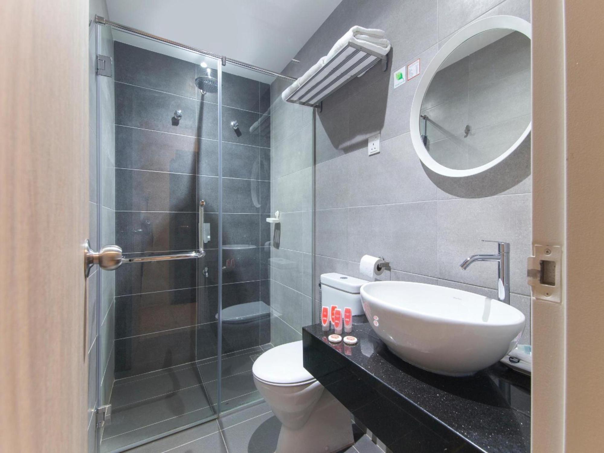 Yootel Boutique Hotel Каджанг Екстер'єр фото