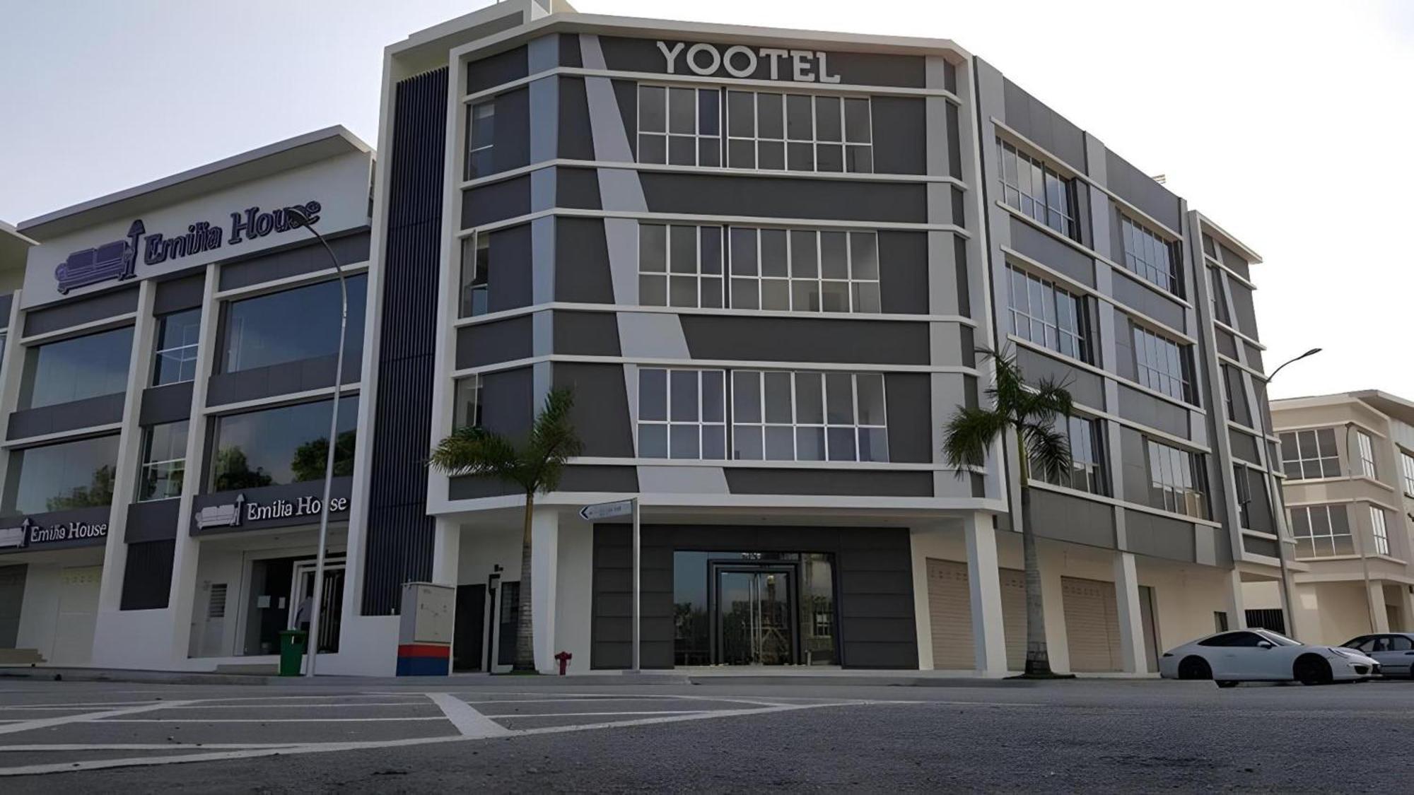 Yootel Boutique Hotel Каджанг Екстер'єр фото
